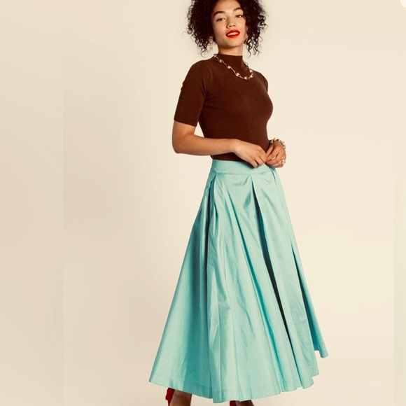 Custom, fine silk skirt. Very special! - Picture 5 of 5